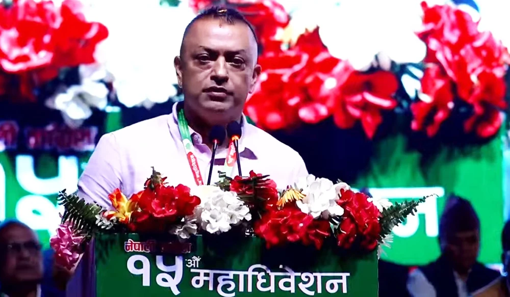महाधिवेशनमा देउवाका लागि कुर्सी खाली राखेका थियौं: गगन थापा